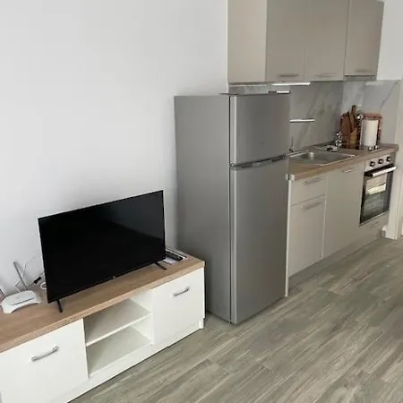 Lux Amarilis 5.7 Apartamento *